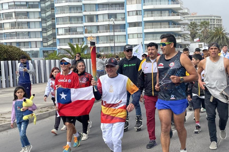 Atleta de 76 años transportó la antorcha olímpica representando a Limarí